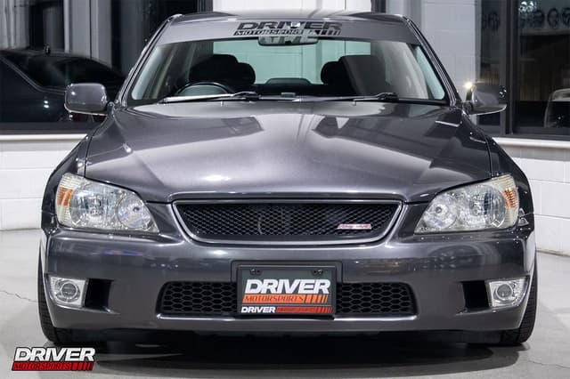 1999 Toyota Altezza JDM car for sale — photo 5 of 25