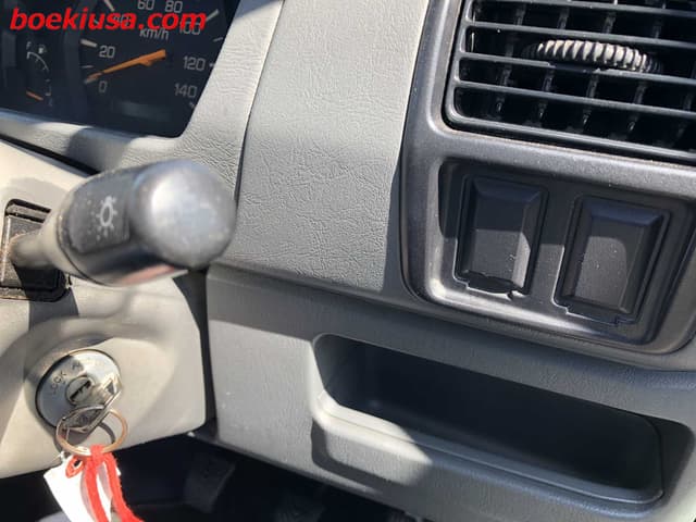1999 Mitsubishi Minicab JDM car for sale — photo 16 of 21