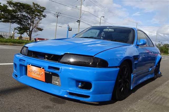 1996 Nissan Skyline JDM car for sale — photo 2 of 14