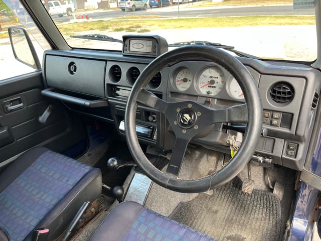 1996 Suzuki Jimny JDM car for sale — photo 6 of 12