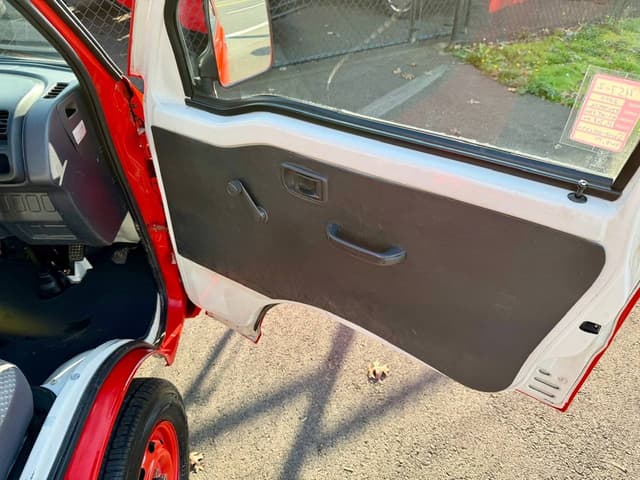 2000 Daihatsu Hijet JDM car for sale — photo 16 of 25