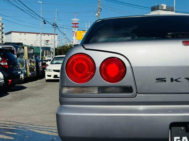 1998 Nissan Skyline JDM car for sale — photo 15 of 25