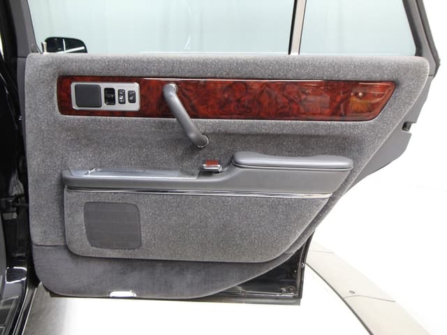 1997 Toyota Century JDM car for sale — photo 23 of 25