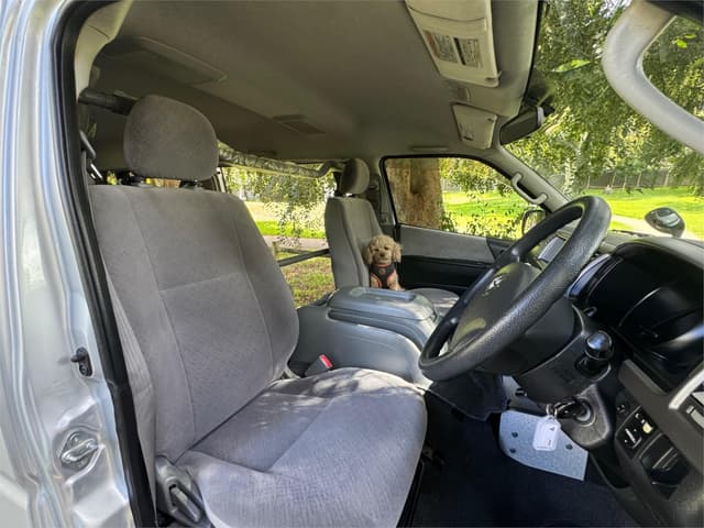 2007 Toyota HiAce JDM car for sale — photo 16 of 23