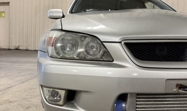 1998 Toyota Altezza JDM car for sale — photo 20 of 25