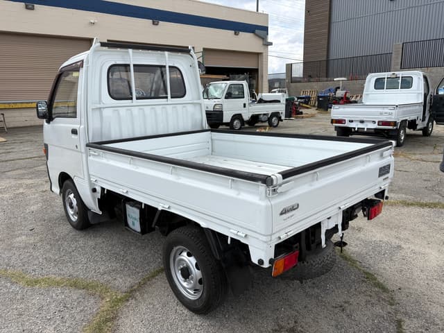 1995 Daihatsu Hijet JDM car for sale — photo 6 of 25
