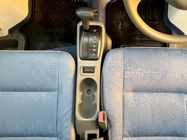 2000 Mitsubishi Minicab JDM car for sale — photo 21 of 25