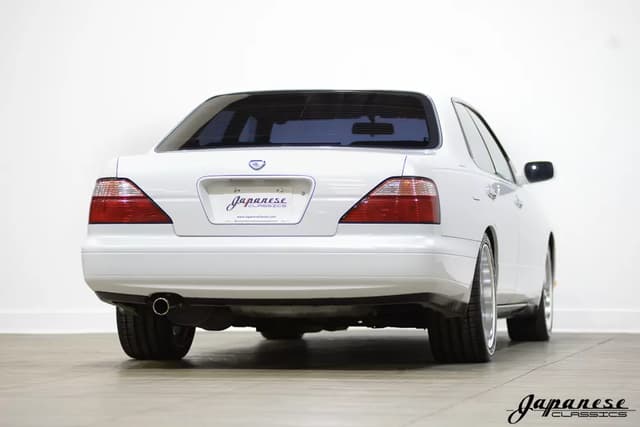 1996 Nissan Gloria JDM car for sale — photo 8 of 25