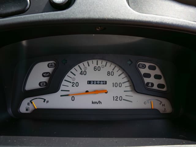 1998 Mitsubishi Minicab JDM car for sale — photo 13 of 15