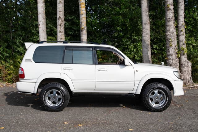 1999 Toyota Land Cruiser JDM car for sale — photo 7 of 15