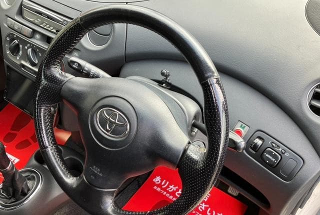 2003 Toyota Vitz JDM car for sale — photo 6 of 25