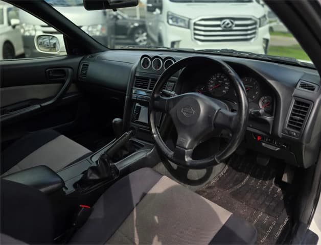 1999 Nissan Skyline JDM car for sale — photo 13 of 19