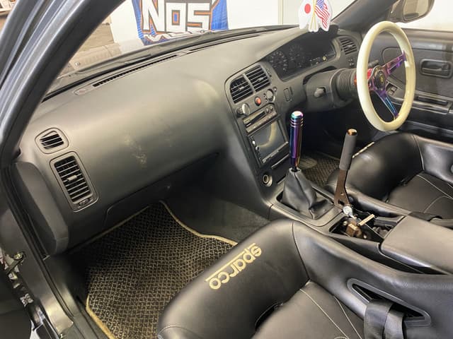 1993 Nissan Skyline JDM car for sale — photo 20 of 23