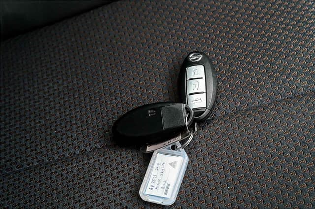 2010 Nissan Skyline JDM car for sale — photo 23 of 23