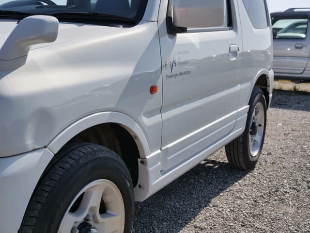 2002 Suzuki Jimny JDM car for sale — photo 9 of 25