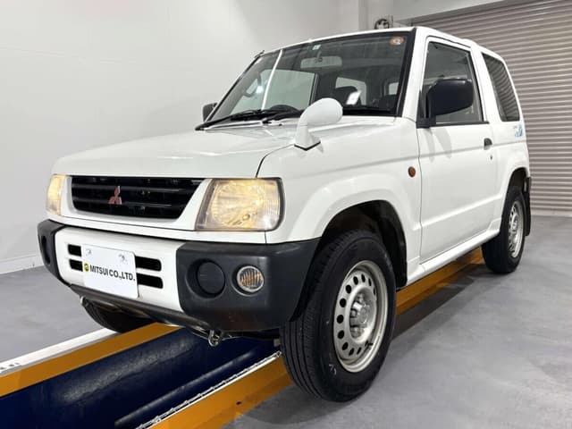 1999 Mitsubishi Pajero Mini JDM car for sale — photo 2 of 25