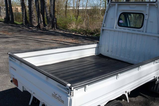 1998 Mitsubishi Minicab JDM car for sale — photo 10 of 19