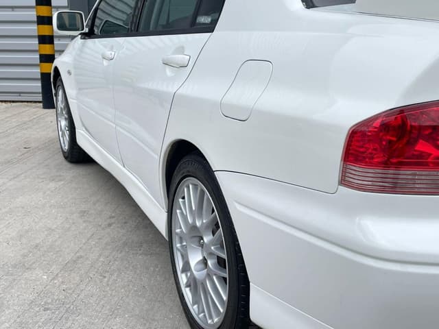 2001 Mitsubishi Lancer Evolution JDM car for sale — photo 18 of 25