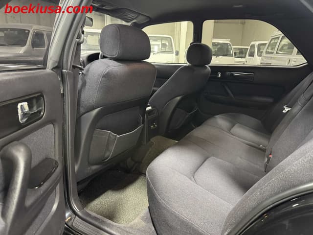 1992 Nissan Cedric JDM car for sale — photo 18 of 25