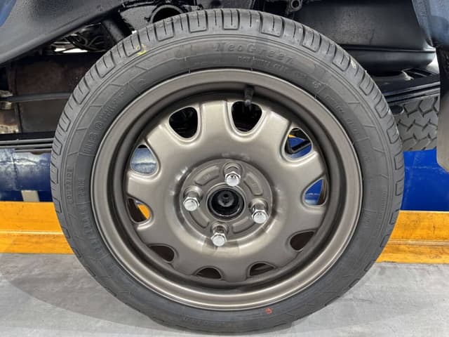 2001 Daihatsu Hijet JDM car for sale — photo 22 of 25