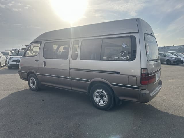 1996 Toyota HiAce JDM car for sale — photo 8 of 25