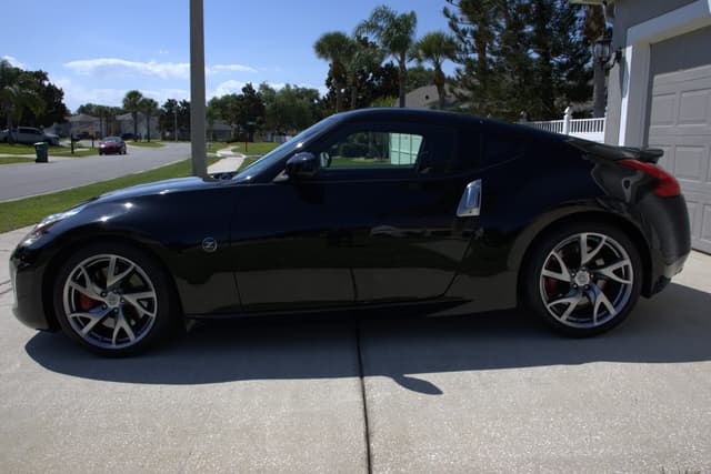 2014 Nissan Fairlady Z JDM car for sale — photo 2 of 21