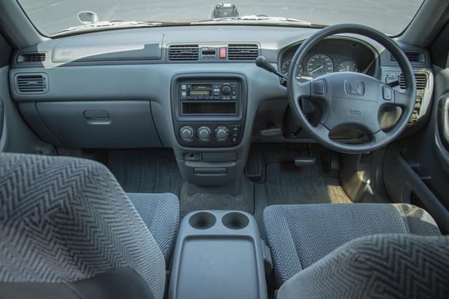 1996 Honda CR-V JDM car for sale — photo 10 of 17