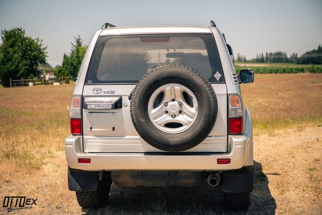 2000 Toyota Land Cruiser JDM car for sale — photo 7 of 25