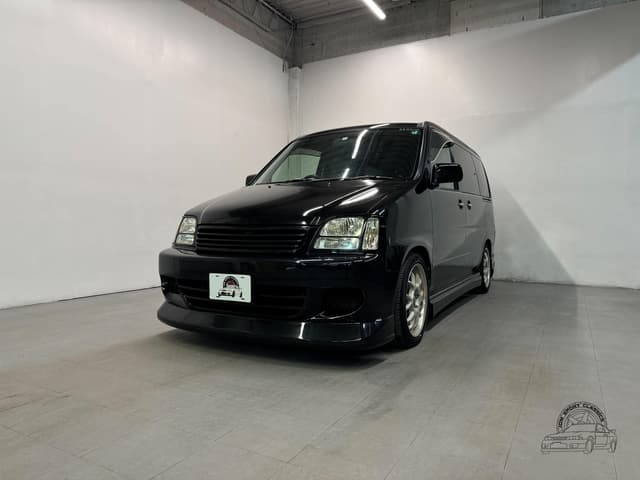 2001 Honda Stepwagon JDM car for sale — photo 3 of 25
