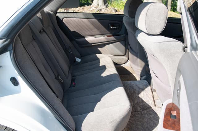 1998 Toyota Mark II JDM car for sale — photo 11 of 13