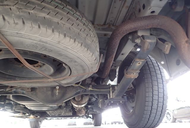 2011 Toyota HiAce JDM car for sale — photo 16 of 25