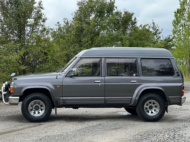 1991 Nissan Safari JDM car for sale — photo 2 of 23