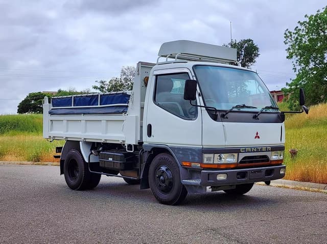 1996 Mitsubishi Canter JDM car for sale — photo 2 of 24