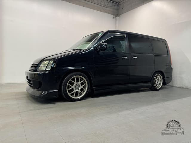 2001 Honda Stepwagon JDM car for sale — photo 8 of 25