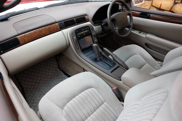 1999 Toyota Soarer JDM car for sale — photo 18 of 25