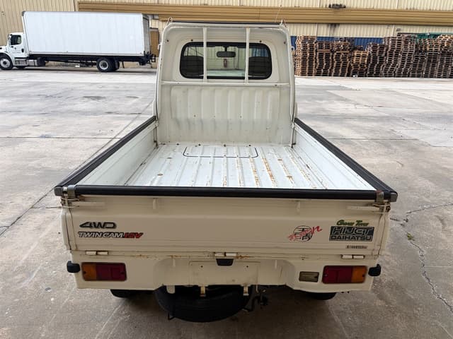 1996 Daihatsu Hijet JDM car for sale — photo 8 of 17