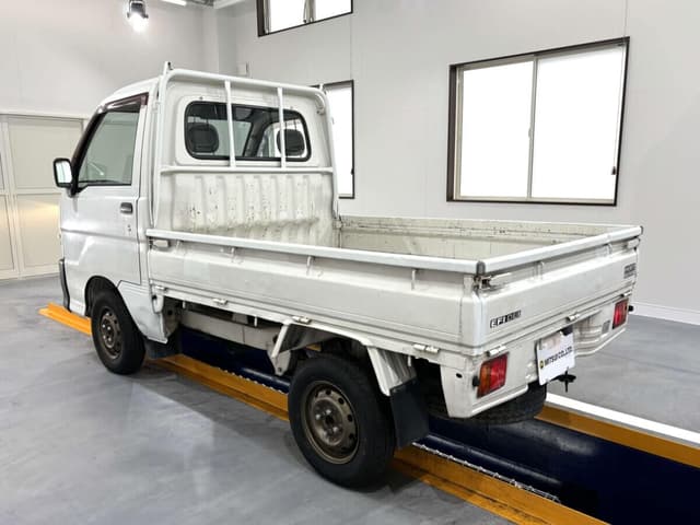 1999 Daihatsu Hijet JDM car for sale — photo 3 of 23