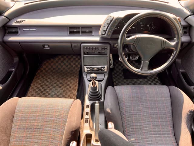 1991 Isuzu JDM car for sale — photo 19 of 25
