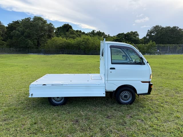 1998 Mitsubishi Minicab JDM car for sale — photo 8 of 25