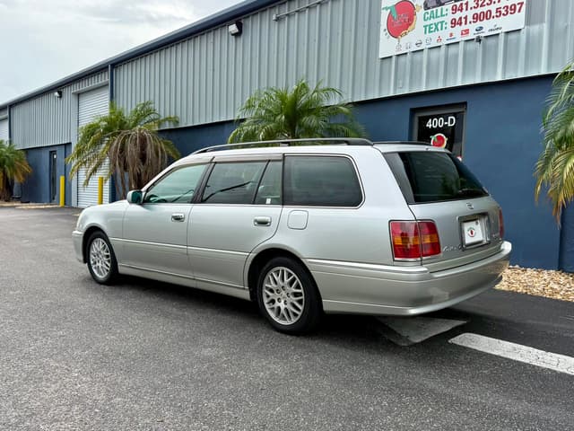 2001 Toyota Crown JDM car for sale — photo 7 of 23