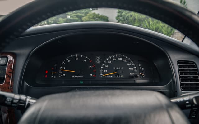 1997 Toyota Hilux Surf JDM car for sale — photo 10 of 12