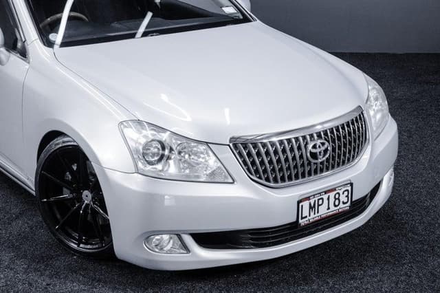 2009 Toyota Majesta JDM car for sale — photo 15 of 20