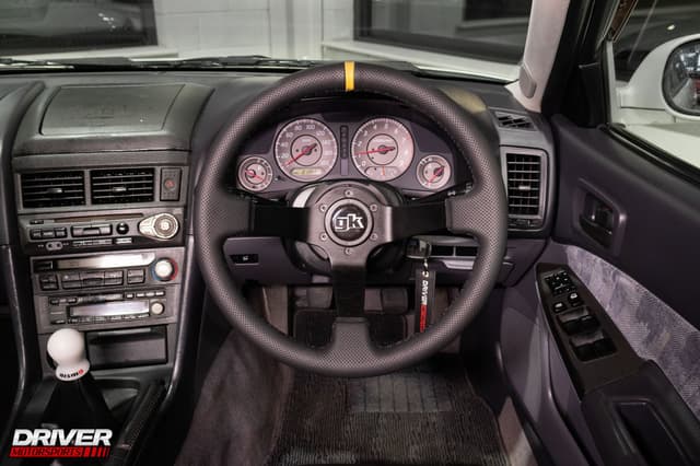 1998 Nissan Skyline JDM car for sale — photo 3 of 22