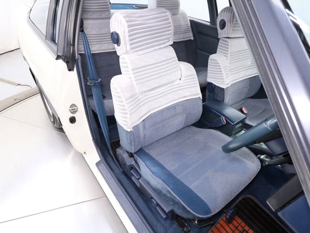 1981 Mazda Cosmo JDM car for sale — photo 18 of 25