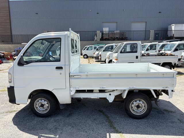 2000 Daihatsu Hijet JDM car for sale — photo 4 of 25