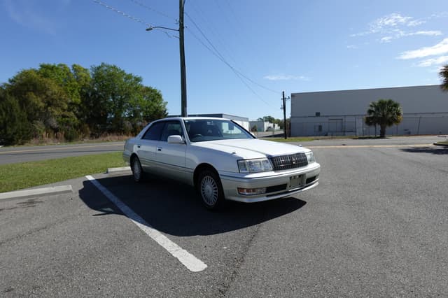 1998 Toyota Crown JDM car for sale — photo 17 of 21
