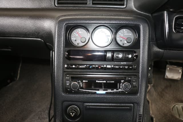 1993 Nissan Skyline JDM car for sale — photo 10 of 25