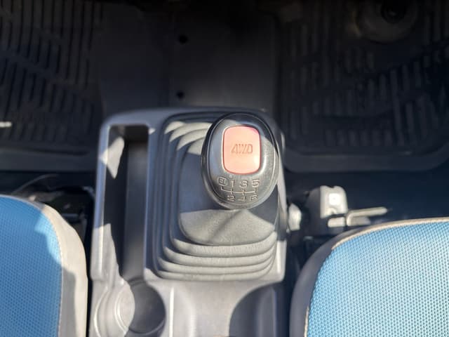 2000 Subaru Sambar JDM car for sale — photo 17 of 18