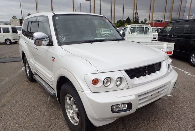 2001 Mitsubishi Pajero JDM car for sale — photo 7 of 25