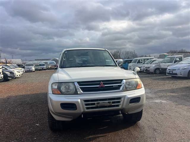 2000 Mitsubishi Pajero JDM car for sale — photo 2 of 25